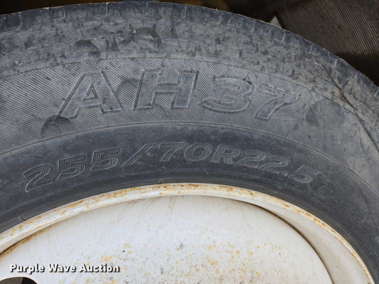 image for item ES2656 2006 Kenworth W900 ready mix truck