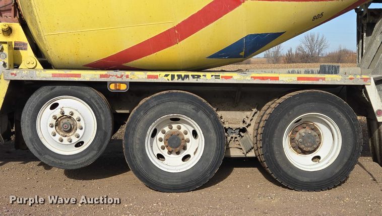 image for item ES2656 2006 Kenworth W900 ready mix truck