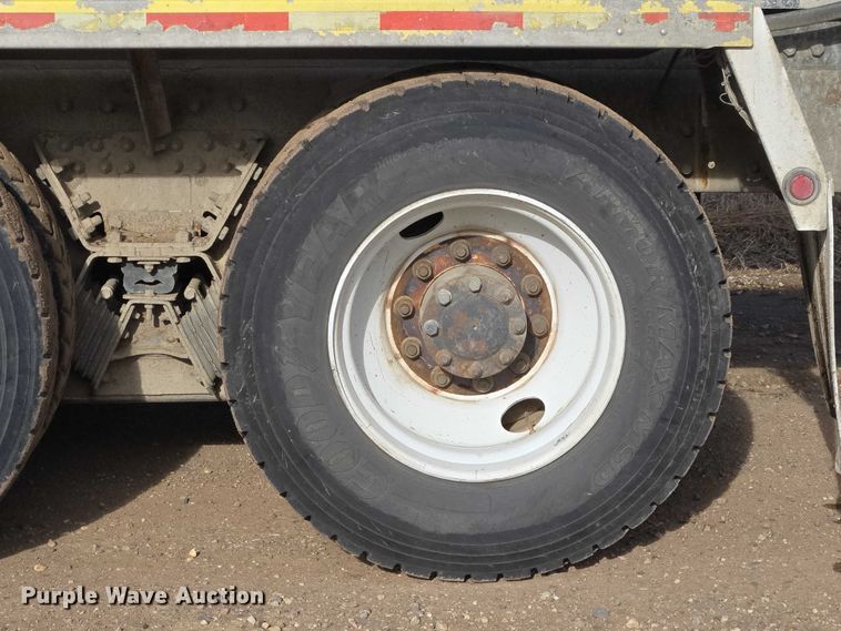 image for item ES2656 2006 Kenworth W900 ready mix truck