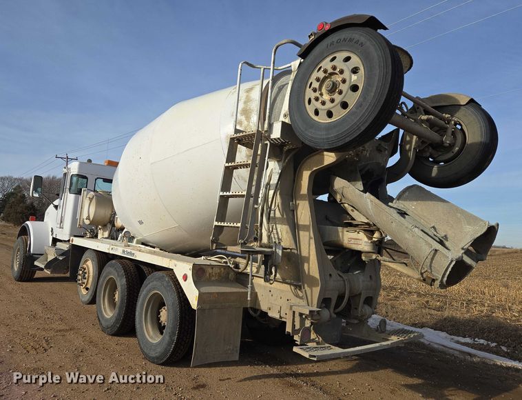 image for item ES2657 2003 Kenworth W900 ready mix truck