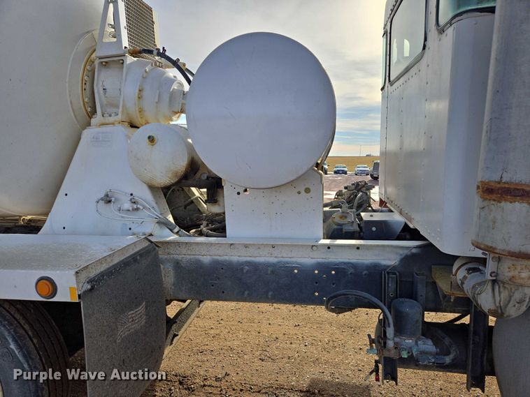 image for item ES2657 2003 Kenworth W900 ready mix truck