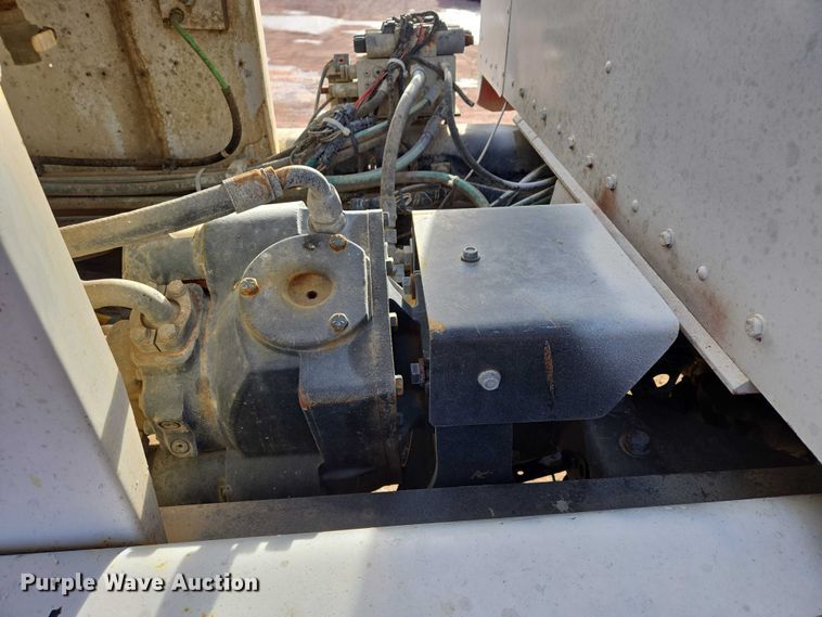 image for item ES2657 2003 Kenworth W900 ready mix truck