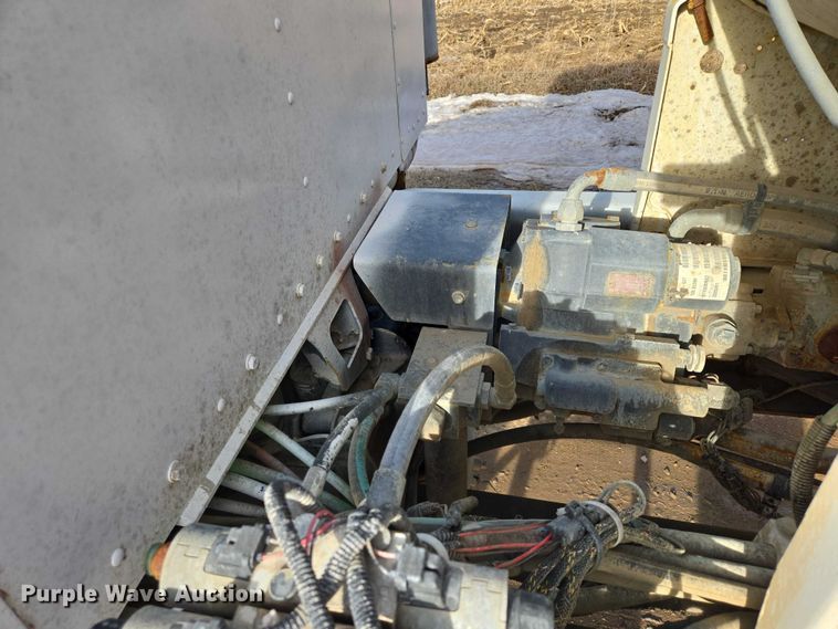 image for item ES2657 2003 Kenworth W900 ready mix truck