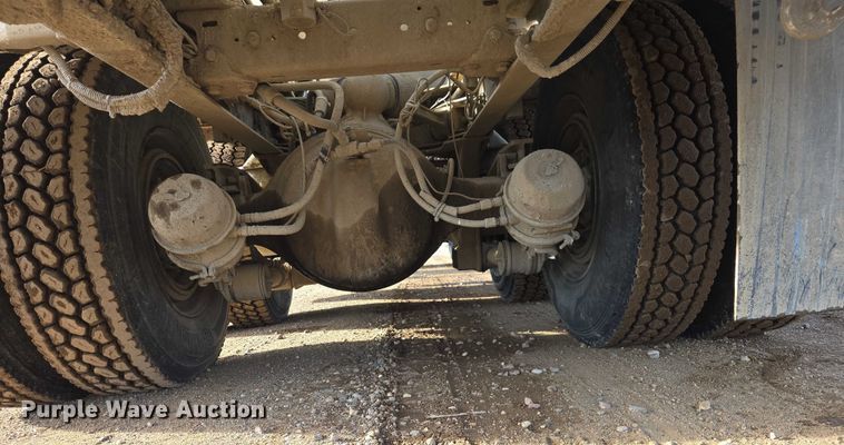 image for item ES2657 2003 Kenworth W900 ready mix truck