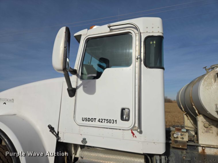image for item ES2657 2003 Kenworth W900 ready mix truck