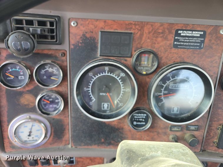 image for item ES2657 2003 Kenworth W900 ready mix truck