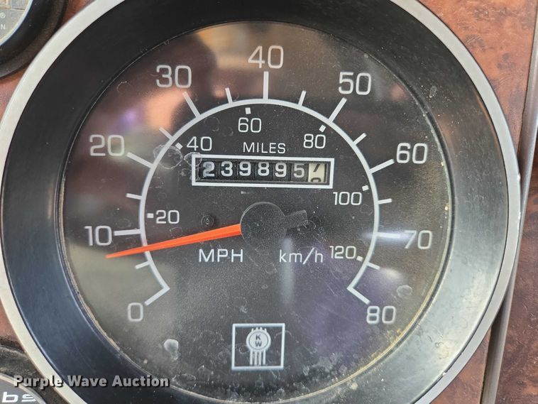 image for item ES2657 2003 Kenworth W900 ready mix truck