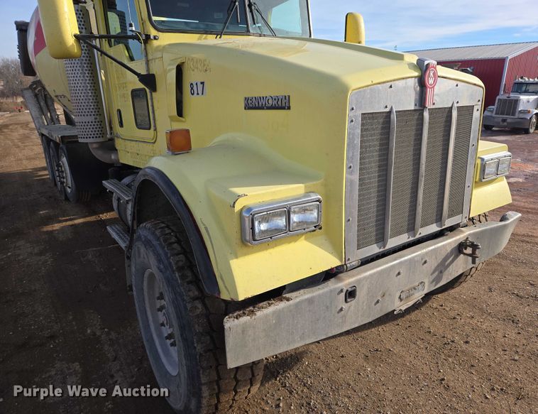 image for item ES2658 2004 Kenworth W900 ready mix truck