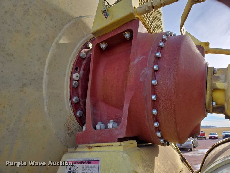 image for item ES2658 2004 Kenworth W900 ready mix truck