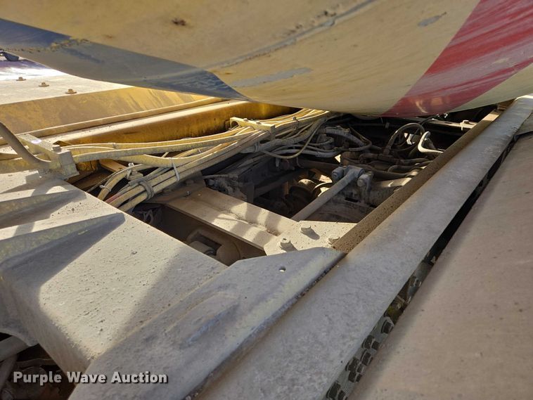 image for item ES2658 2004 Kenworth W900 ready mix truck