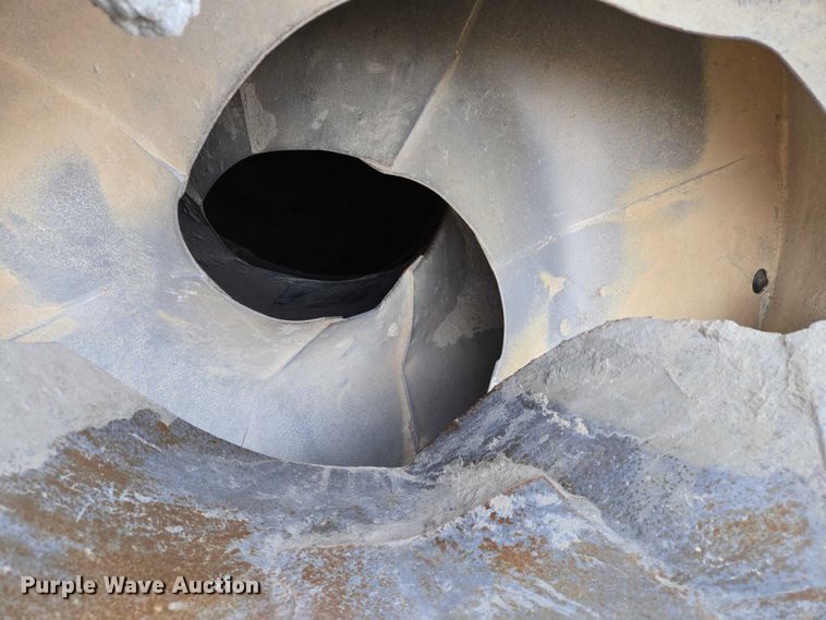 image for item ES2658 2004 Kenworth W900 ready mix truck