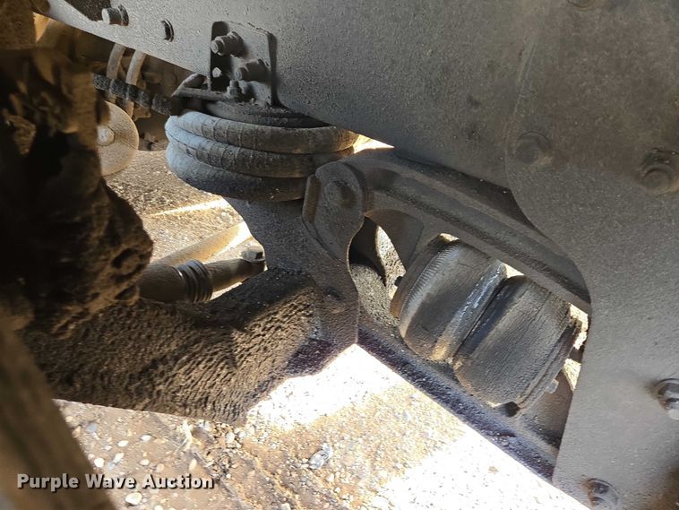 image for item ES2658 2004 Kenworth W900 ready mix truck