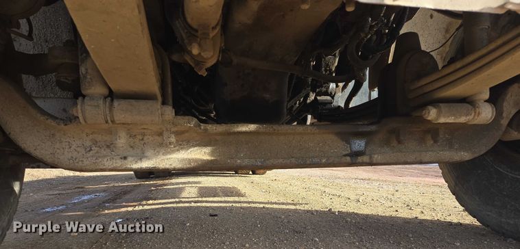 image for item ES2658 2004 Kenworth W900 ready mix truck