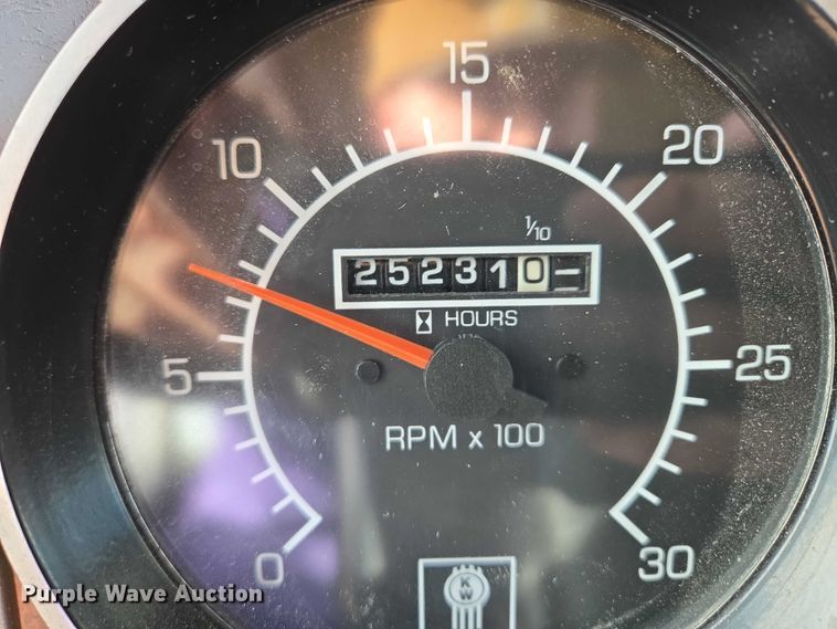 image for item ES2658 2004 Kenworth W900 ready mix truck