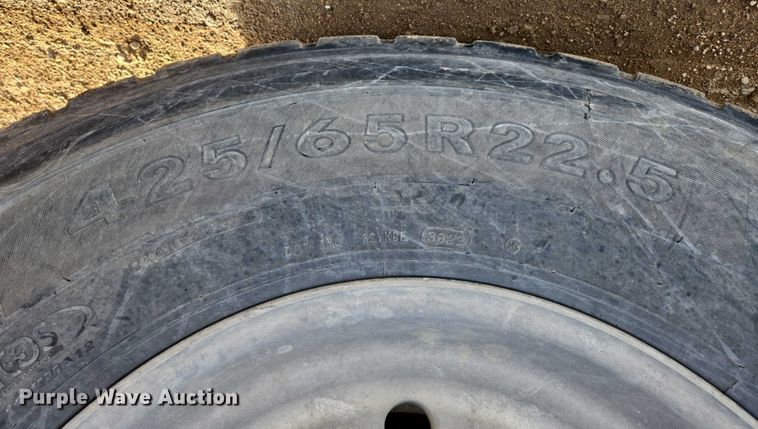 image for item ES2658 2004 Kenworth W900 ready mix truck