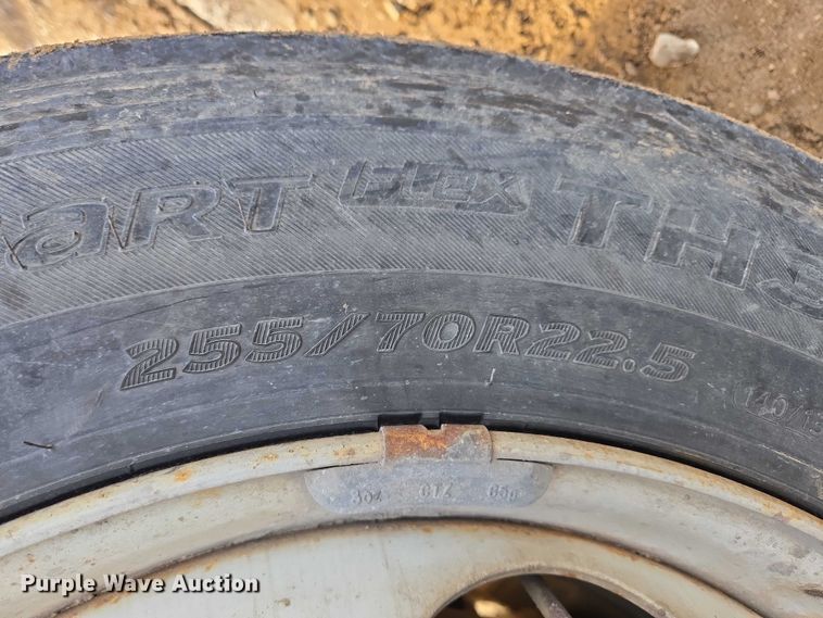 image for item ES2658 2004 Kenworth W900 ready mix truck