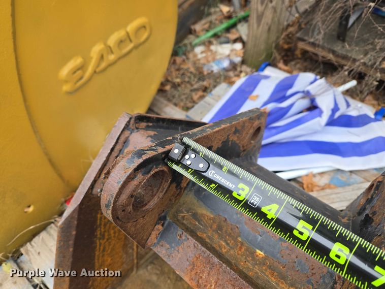 image for item ET5454 ESCO/JCB (2) excavator buckets