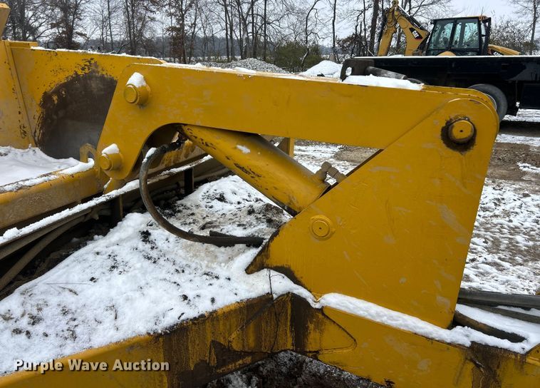 image for item ET6748 Icon 18D Earthmover scraper