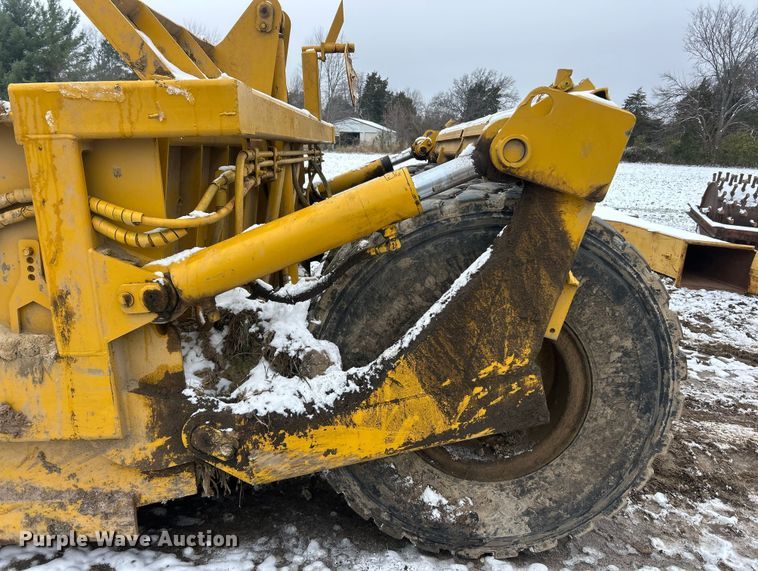 image for item ET6748 Icon 18D Earthmover scraper