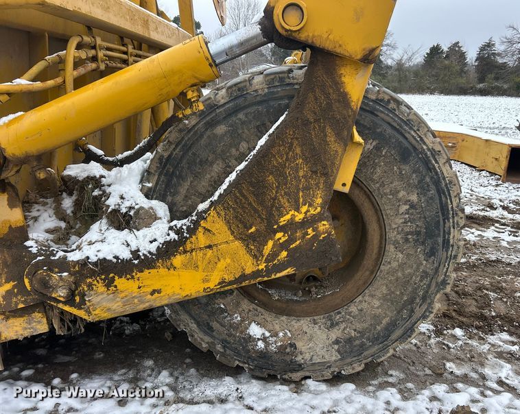 image for item ET6748 Icon 18D Earthmover scraper