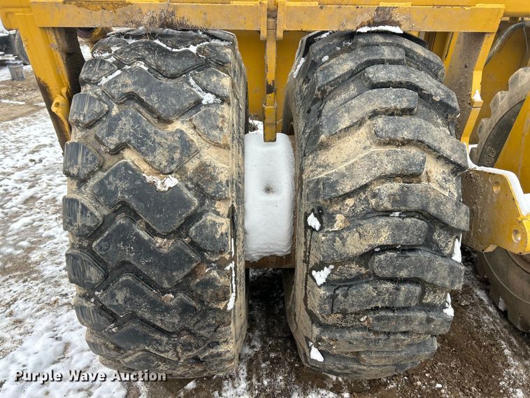 image for item ET6748 Icon 18D Earthmover scraper