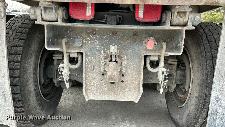 image for item ET6776 2017 Freightliner 114SD dump truck