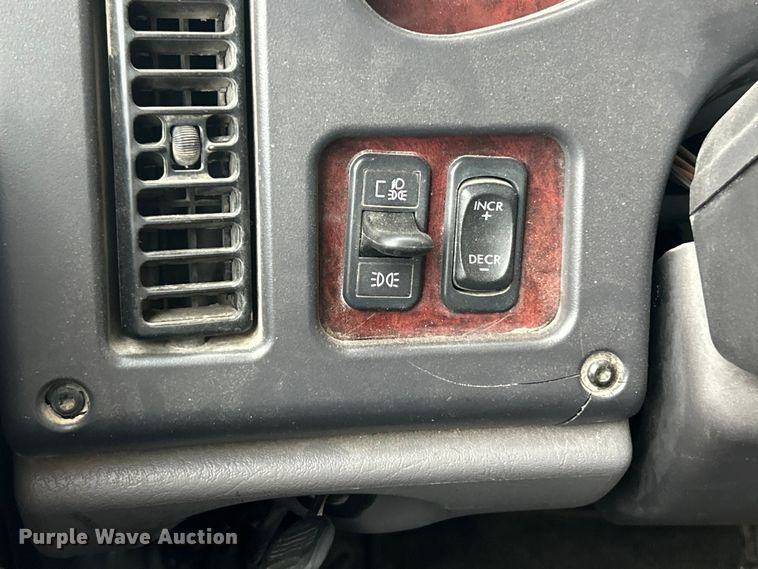 image for item ET6776 2017 Freightliner 114SD dump truck