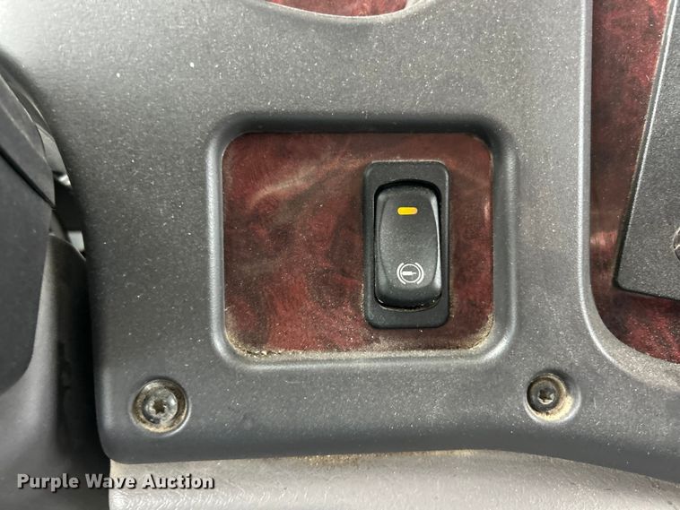 image for item ET6776 2017 Freightliner 114SD dump truck