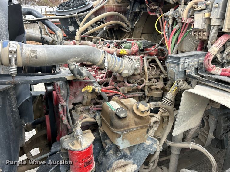 image for item ET6776 2017 Freightliner 114SD dump truck