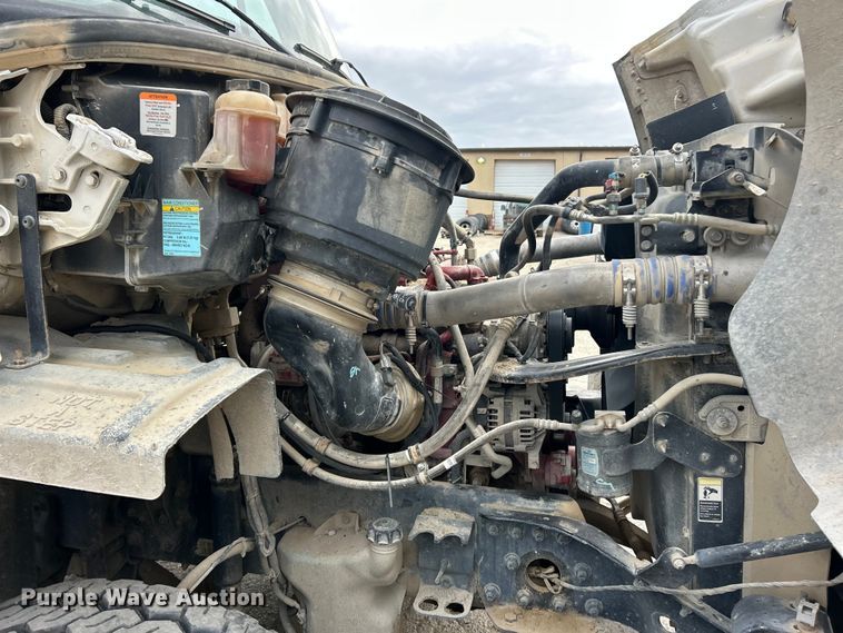 image for item ET6776 2017 Freightliner 114SD dump truck