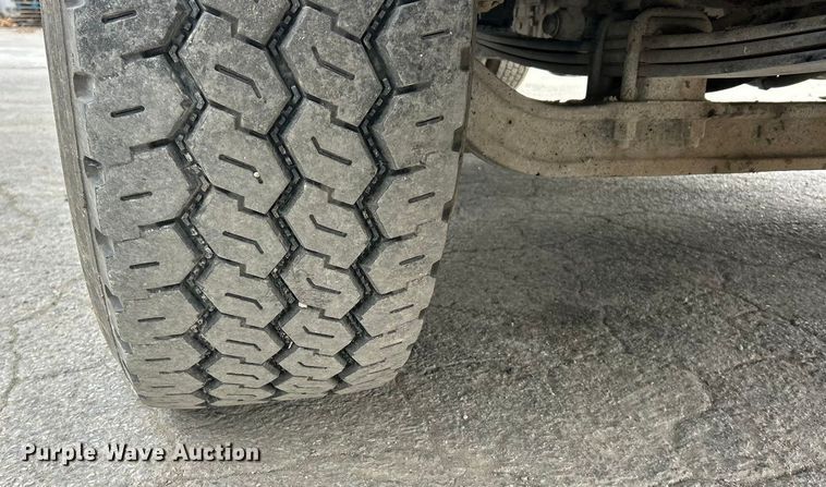 image for item ET6776 2017 Freightliner 114SD dump truck