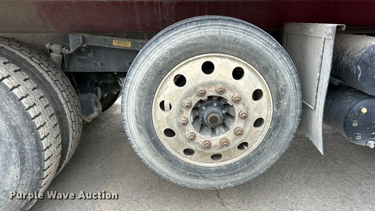 image for item ET6776 2017 Freightliner 114SD dump truck