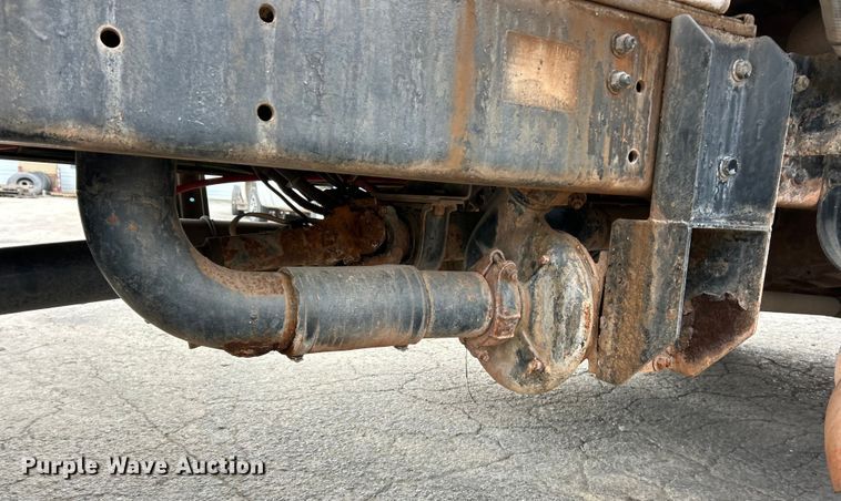 image for item ET6778 2005 Freightliner M2 water truck