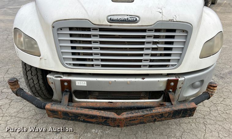 image for item ET6778 2005 Freightliner M2 water truck