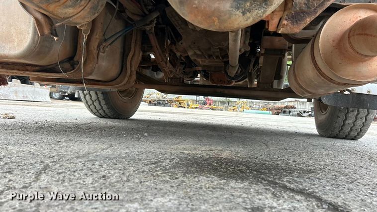 image for item ET6778 2005 Freightliner M2 water truck