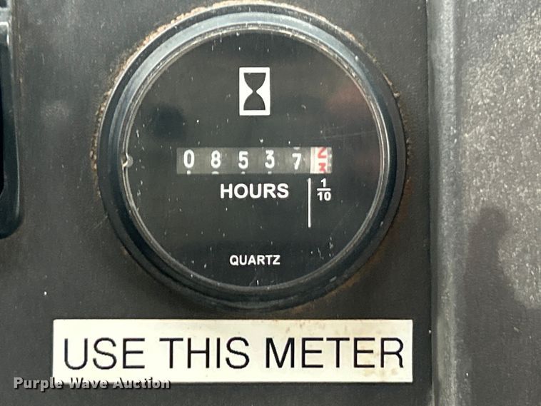 image for item ET6778 2005 Freightliner M2 water truck