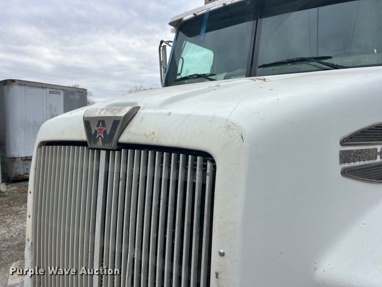 image for item ET6793 2006 Western Star 4900 dump truck