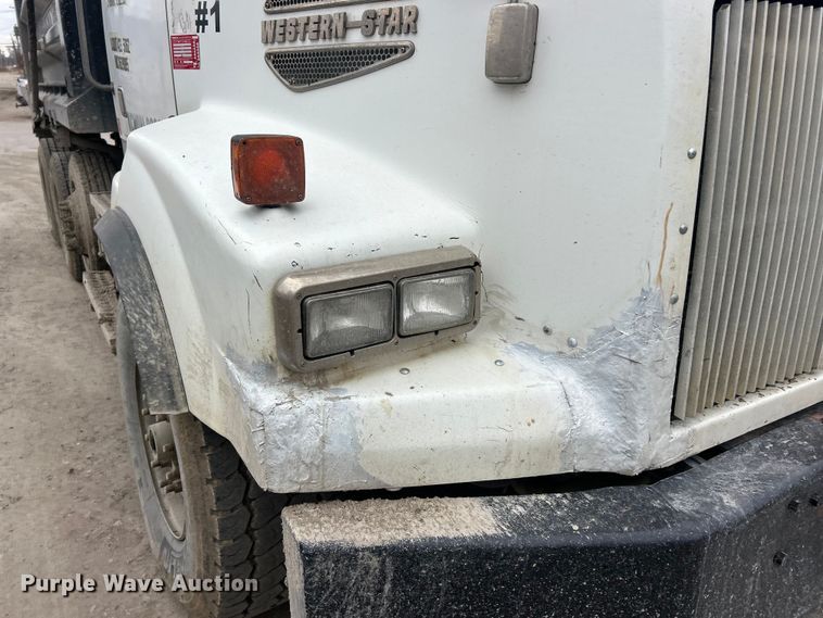 image for item ET6793 2006 Western Star 4900 dump truck