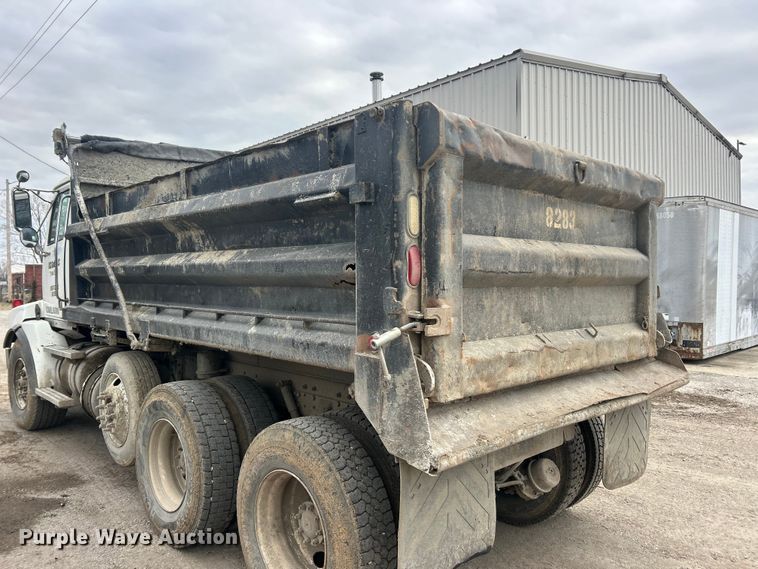 image for item ET6793 2006 Western Star 4900 dump truck