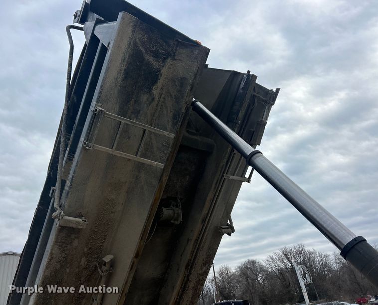 image for item ET6793 2006 Western Star 4900 dump truck