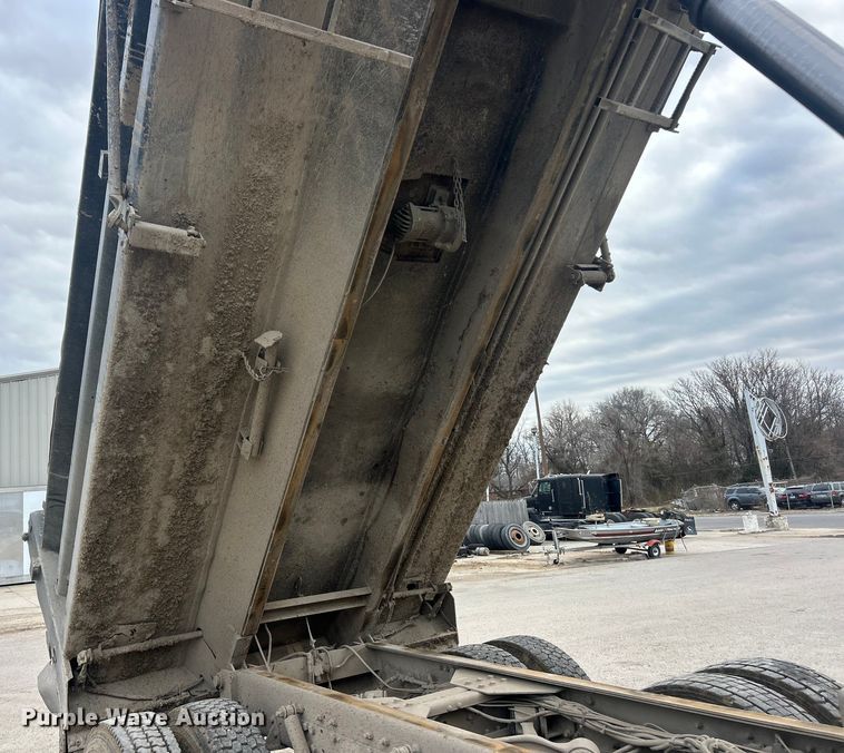 image for item ET6793 2006 Western Star 4900 dump truck