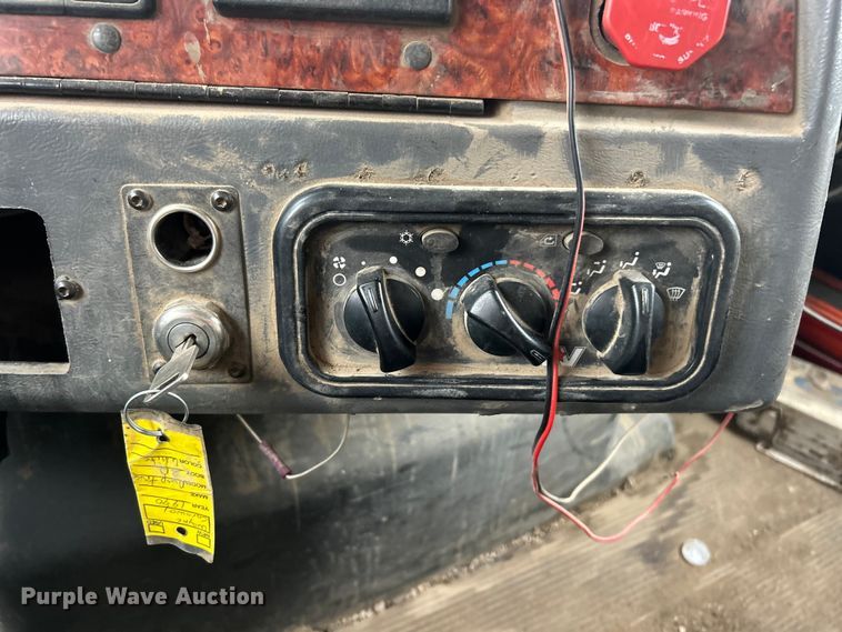 image for item ET6793 2006 Western Star 4900 dump truck