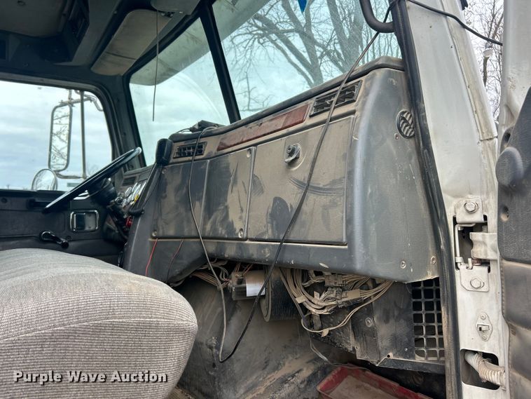 image for item ET6793 2006 Western Star 4900 dump truck