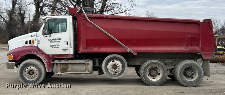 image for item ET6794 2006 Sterling L8500 Series dump truck
