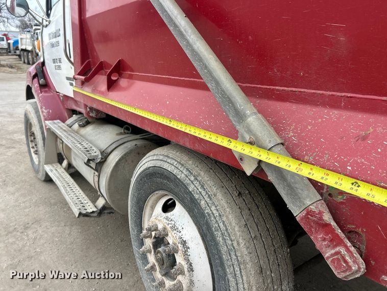 image for item ET6794 2006 Sterling L8500 Series dump truck