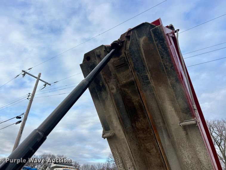 image for item ET6794 2006 Sterling L8500 Series dump truck