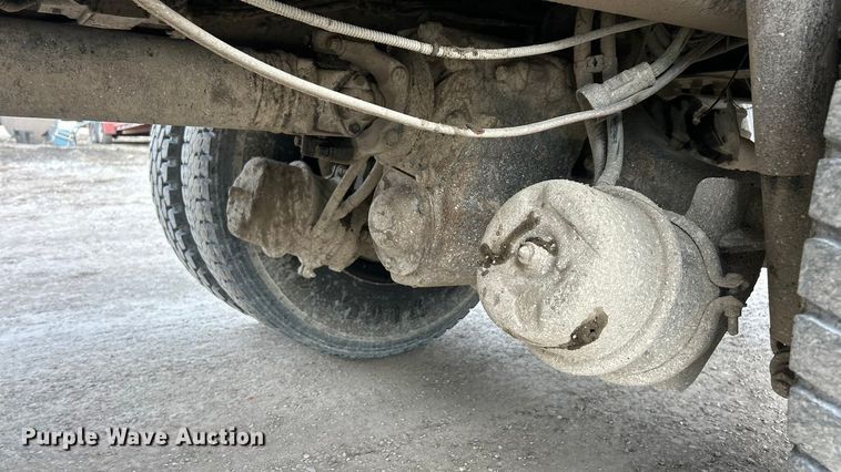 image for item ET6794 2006 Sterling L8500 Series dump truck