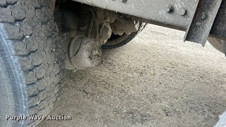 image for item ET6794 2006 Sterling L8500 Series dump truck