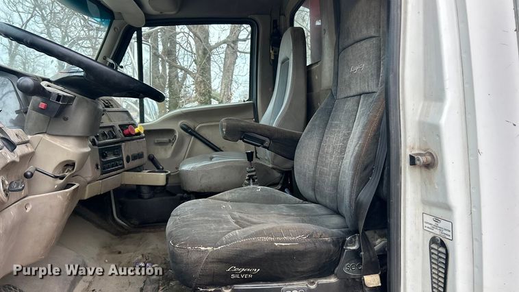 image for item ET6794 2006 Sterling L8500 Series dump truck