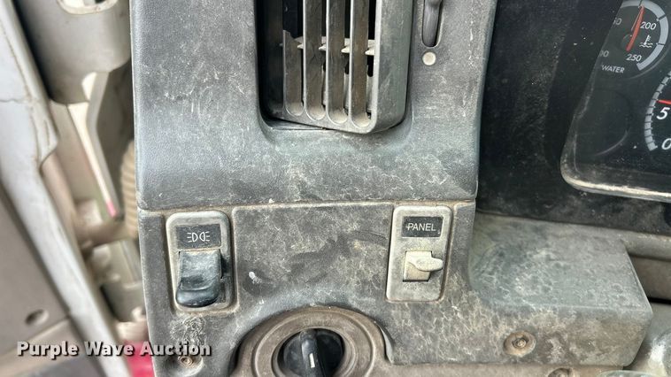 image for item ET6794 2006 Sterling L8500 Series dump truck